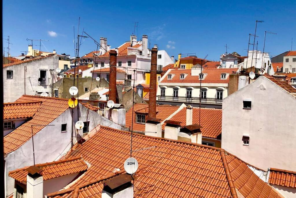 32 Top - Center Of Lisbon Duplex Apartment, Barrio Alto Exteriér fotografie