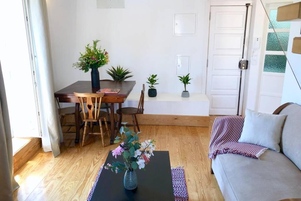 32 Top - Center Of Lisbon Duplex Apartment, Barrio Alto Exteriér fotografie